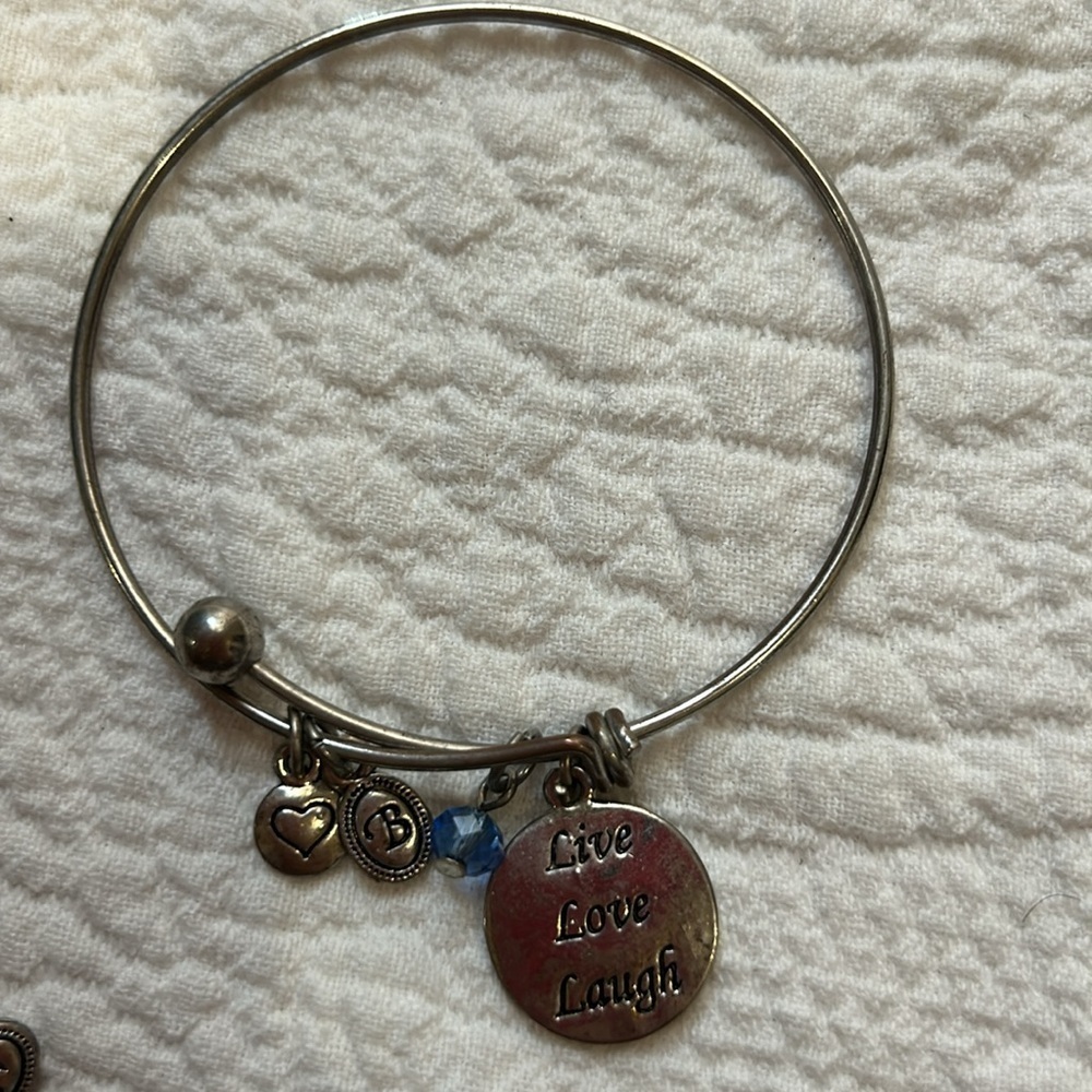 Bella Perlina 3 bracelet set. Live Laugh Love - Picture 3 of 5